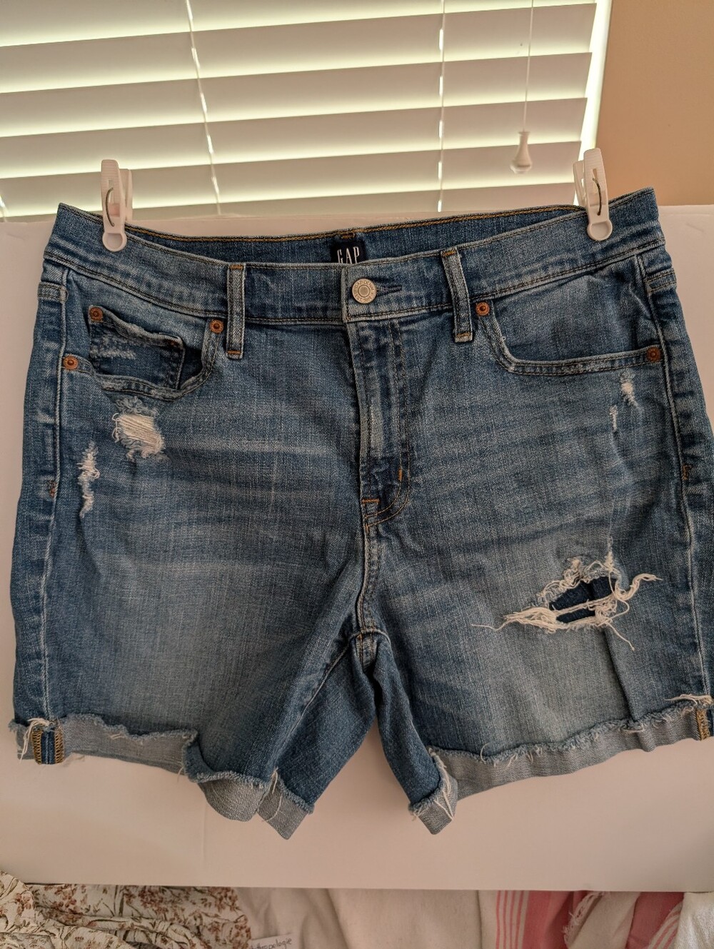 GAP Women's Ripped Denim Shorts - Blue size 10/30